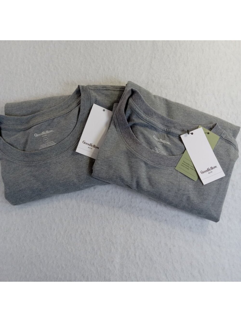 2 Goodfellow & Co Men's XXL Standard Fit Gray Short Sleeve Crewneck T-Shirts
